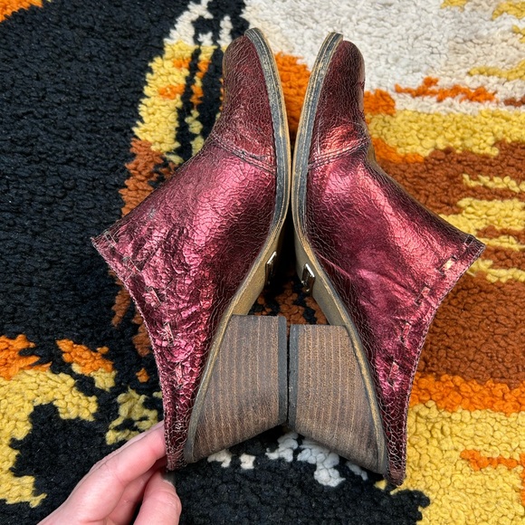 VERY VOLATILE, cracked, Western stacked mules!! - Picture 6 of 12